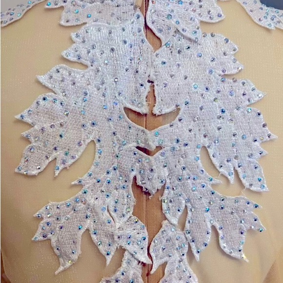 LaFemme Formal Wedding dress cream/nude with beautiful lace- long sleeve PERFECT - Picture 6 of 7